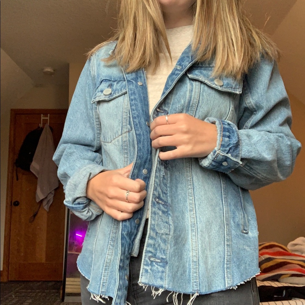 Oversized cropped denim jacket